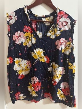 Old Navy Sleeveless Navy Floral V-Neck Top with Tassel Ties